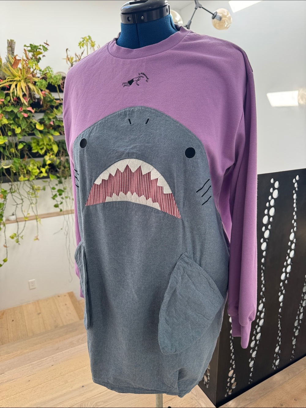 Women’s Crewneck Shark Appliqué Pullover Sweater - Purple & Gray